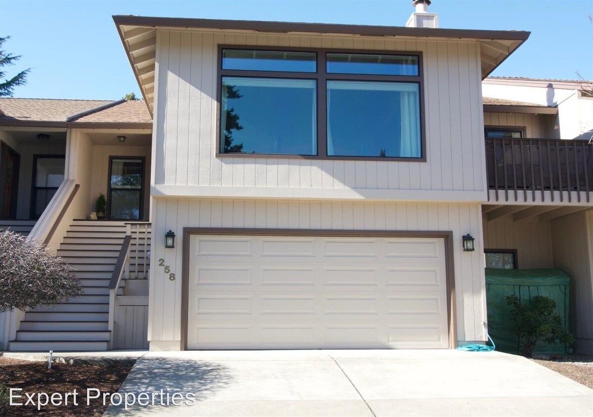 Primary Photo - 3 br, 2 bath House - 258 Mt Echo Drive