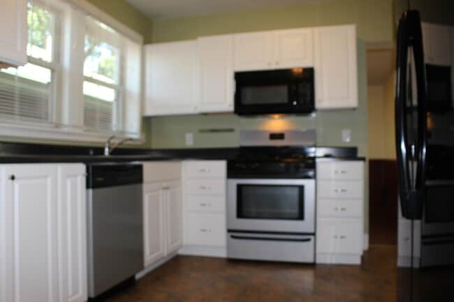 Photo - Race Apartment