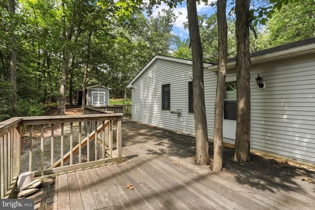 Building Photo - 555 McGlaughlin Rd