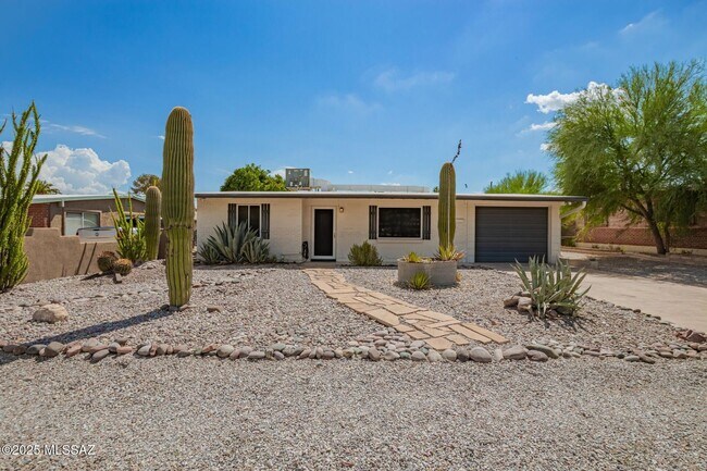 Foto del edificio - Charming 3bed/2 bath home located in the heart of Tucson, just minutes from the University of Ari...