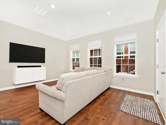 Foto del edificio - 9374 Seney Ln