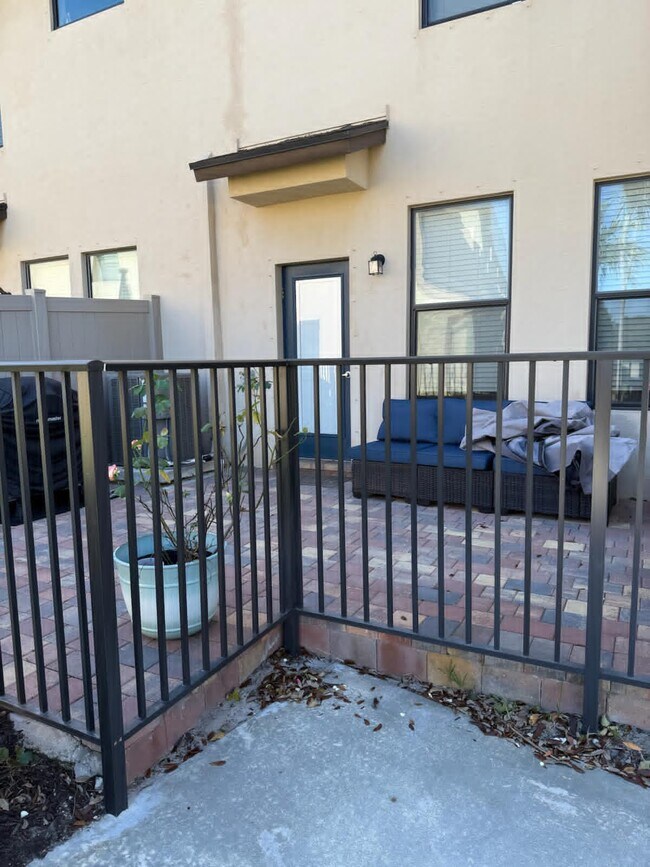 Foto del edificio - 2877 Bard St