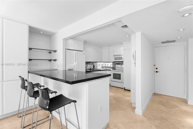 Photo - 1901 Brickell Ave Apartment