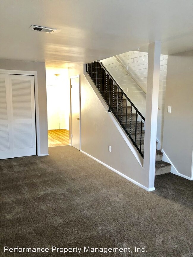 Building Photo - 2 br, 1 bath House - 6550 W. 14th Ave. #11