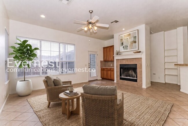 Building Photo - 709 W 35th St