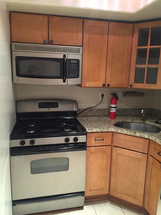 Foto del edificio - 1617 12th St NW