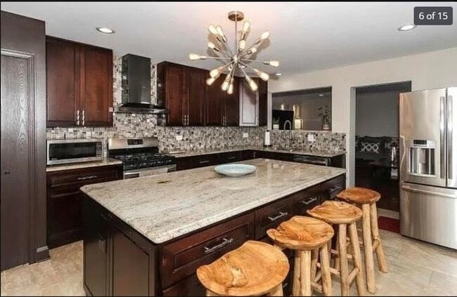 Building Photo - Spacious 4BR House in Huntley