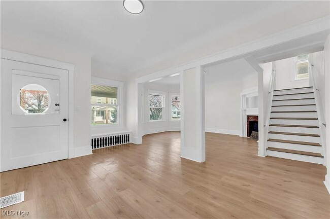 Foto del edificio - 7218 Lawnview Ave