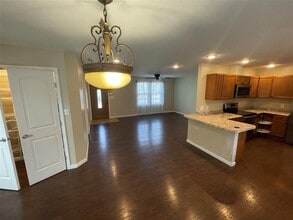 Building Photo - 111 Hillview Ln