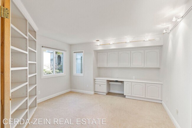 Building Photo - 3 br, 3 bath House - 17 Castlebar Pl