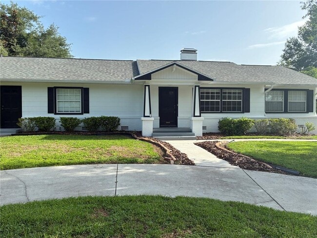 Building Photo - 37935 Coleman Ave