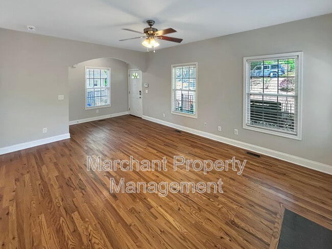Building Photo - 149 Blythe Dr