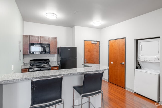 2BR, 2BR - 800SF - 2x2 - Kitchen - Union at Midtown