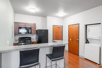 2BR, 2BR - 800SF - 2x2 - Kitchen - Union at Midtown