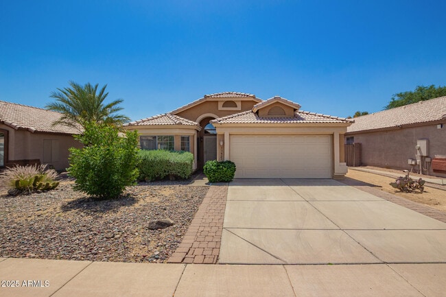 Building Photo - 13421 W Ocotillo Ln