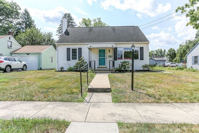 Building Photo - Charming 4 Bedroom Home in Elizabethtown