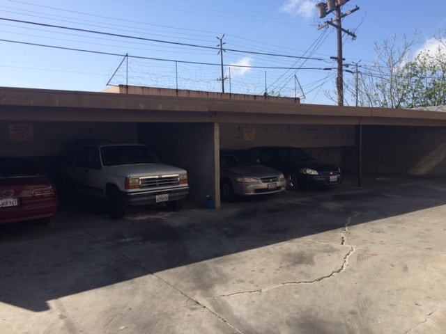 Building Photo - 11711 Gale Ave