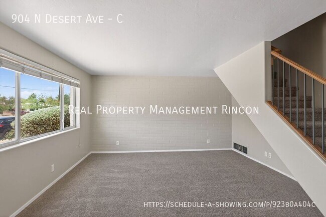 Foto del edificio - 904 N Desert Ave