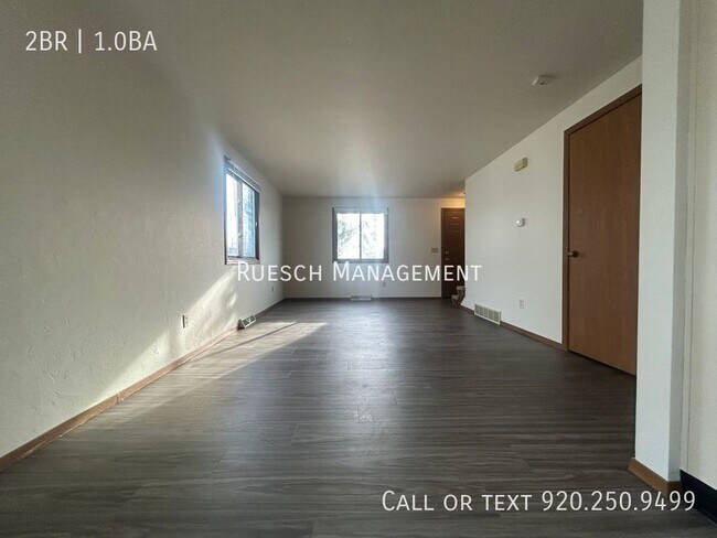 Foto del edificio - Newly Updated 2 Bedroom 1 Bath Split Level...