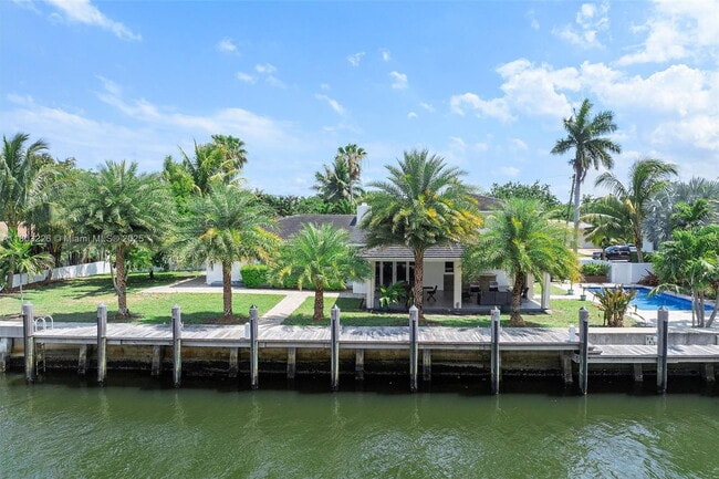 Foto del edificio - 1481 NE 104th St