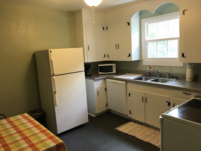 Foto del edificio - 1506 Northwood Cir