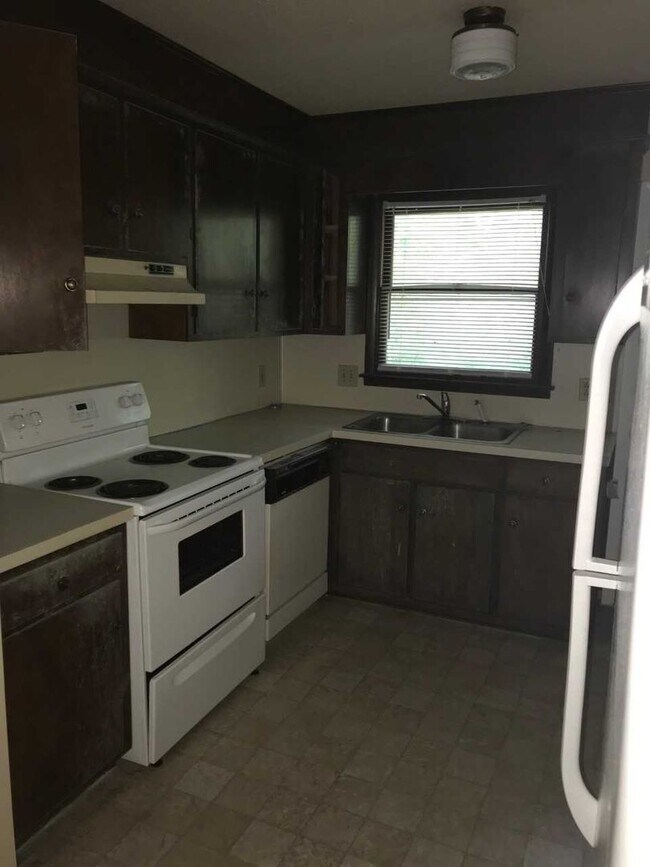 Foto del edificio - Charming 2 bed 2 bath duplex located in Newton