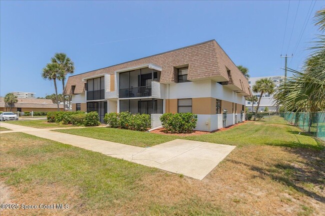 Building Photo - 2700 N Hwy A1A