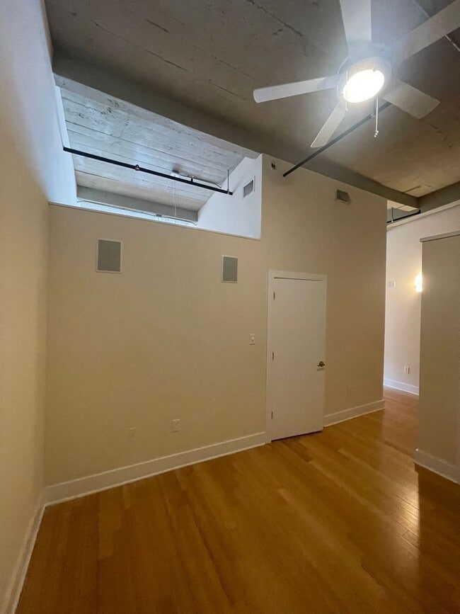 Interior Photo - The Mill at Manchester Lofts