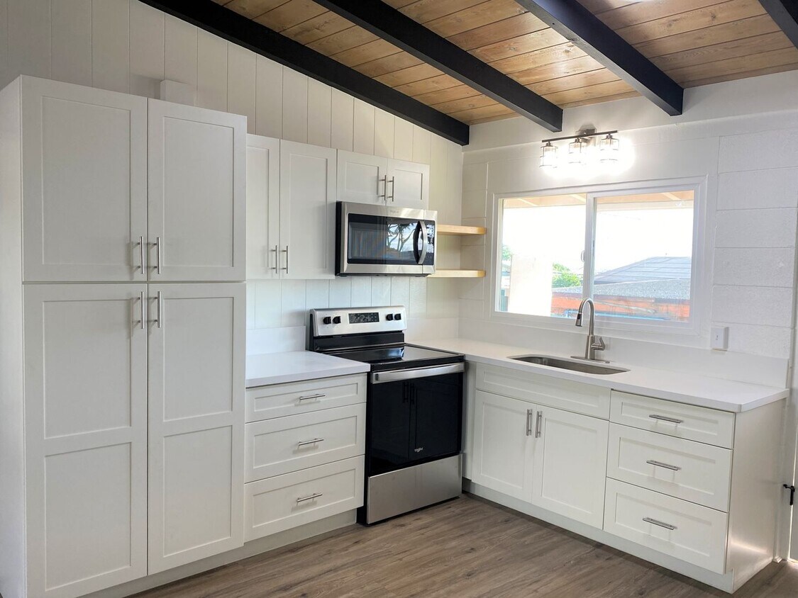 Foto principal - Kamehameha Heights - Renovated and Move In...