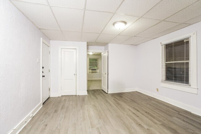 Foto del edificio - 117 6th Ave N