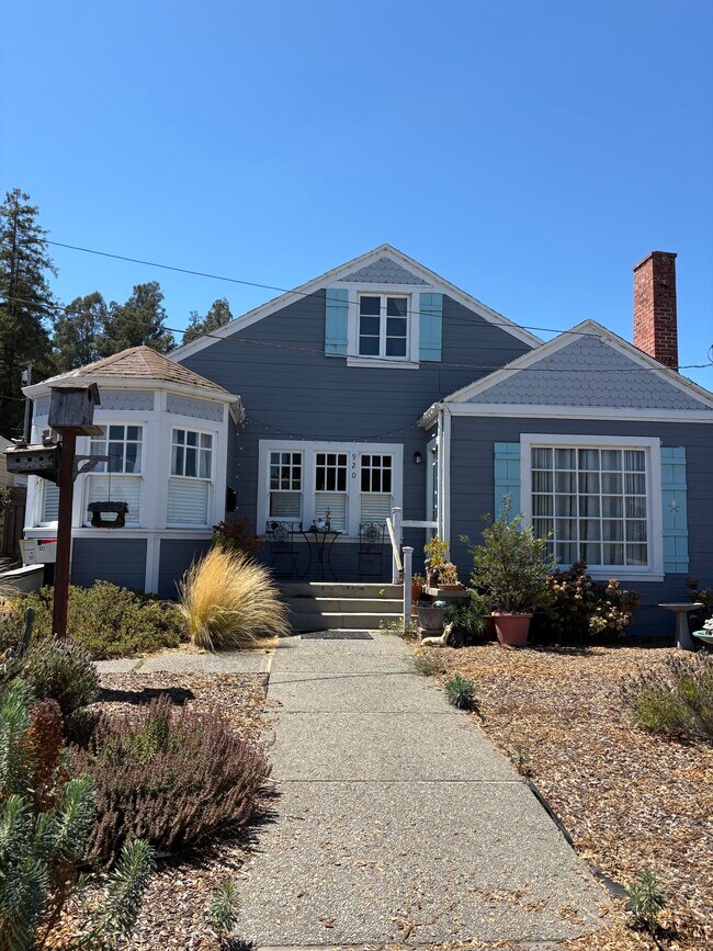 Front of house - 920 Gravenstein Ave