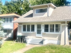 Building Photo - 611 N 48th St
