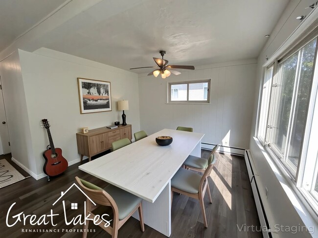 Foto del edificio - Stunning 3 Bedroom 1 Bathroom now availabl...