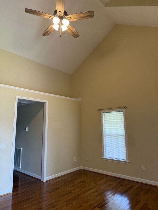 Foto del edificio - Three bedroom, 2 bath house in Haw River
