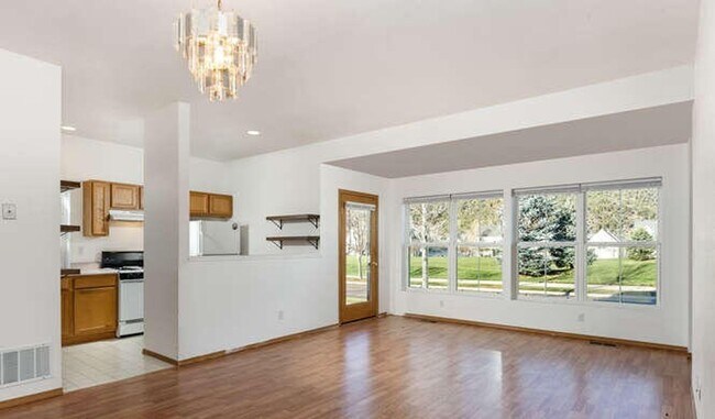 Foto del edificio - 1608 Crawford Way