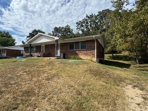Building Photo - 116 Elliott Dr