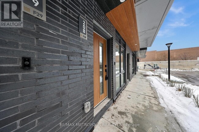 Building Photo - 65 Curlew Dr