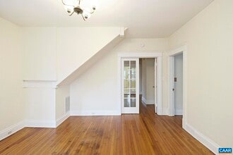 Building Photo - 702 Graves St