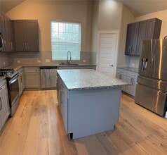 Building Photo - 9935 Clear Diamond Dr