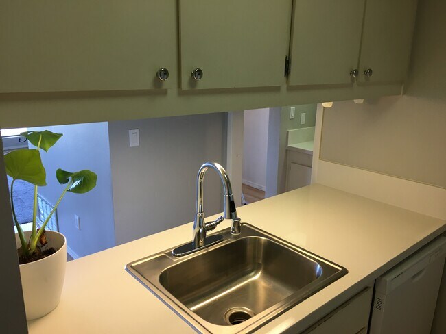 Foto del edificio - 1771 Broadway St