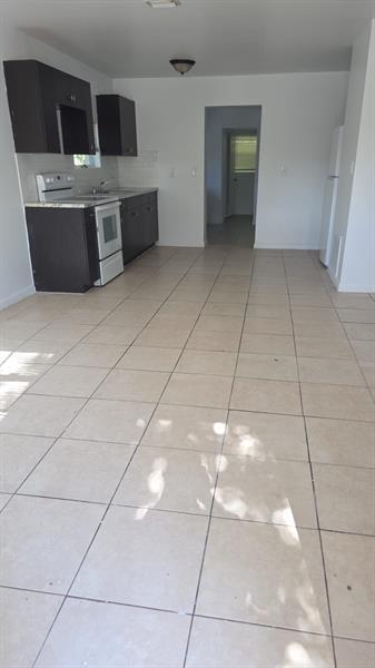 Foto del edificio - 606 Phippen Waiters Rd