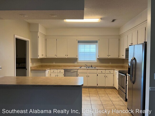 Foto del edificio - 3 br, 2 bath House - 213 Camden Dr