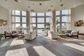 Building Photo - 2681 N Flamingo Rd