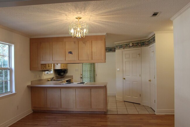Foto del edificio - This adorable home in Lake Park is JUST ri...
