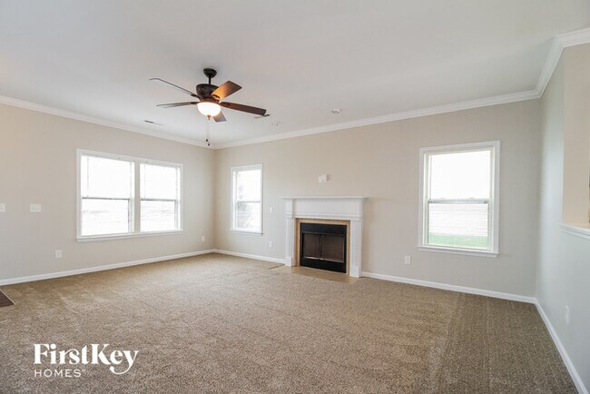 Building Photo - 471 Summergate Dr