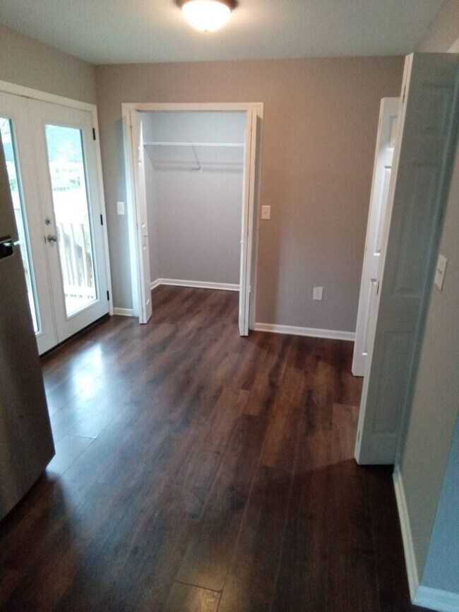 Foto del edificio - Updated Ranch Home with Lots of Space! COMING SOON!
