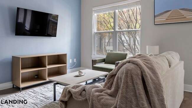 Building Photo - 2550 Blackmon Dr