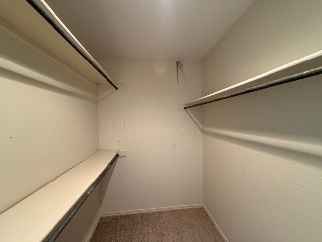 Foto del edificio - 2 bed 2 bath Duplex in Union School District with Large Living Room.