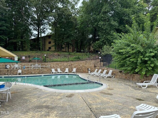 Building Photo - 1222 Teakwood Pl