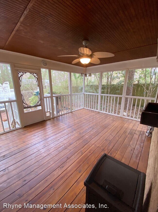 Building Photo - 2 br, 2.5 bath House - 3804-A Marcom Street